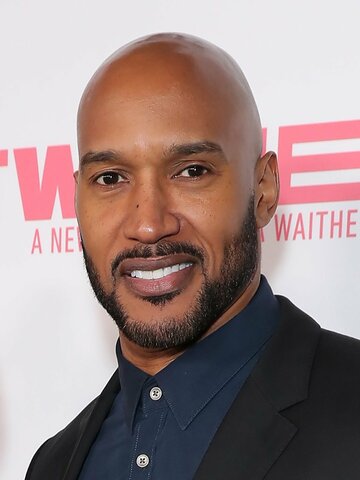 Henry Simmons Headshot