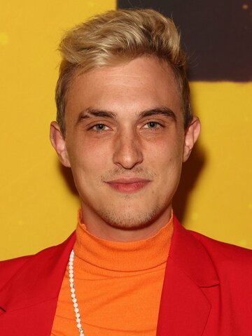 Logan Taylor Headshot