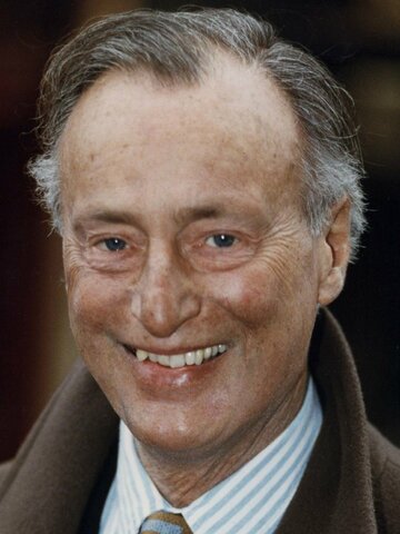 Paul Eddington Headshot