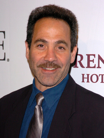 Larry Thomas Headshot