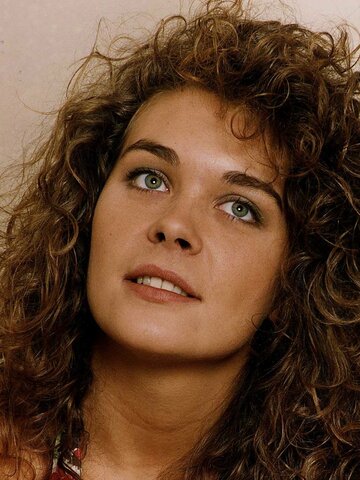 Samantha Beckinsale Headshot