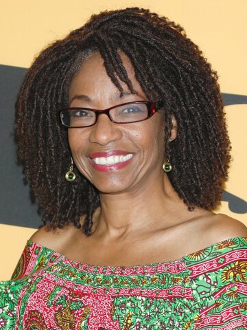 Adriane Lenox Headshot
