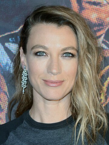 Natalie Zea Headshot