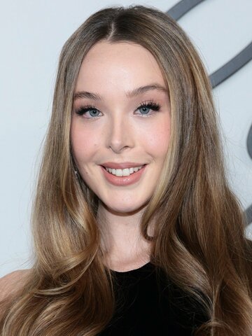 Ella Beatty Headshot