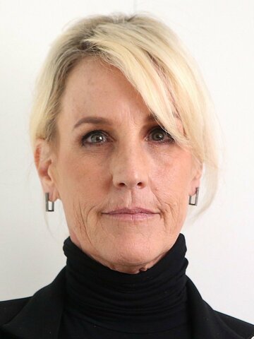 Erin Brockovich Headshot