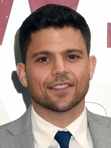 Jerry Ferrara Headshot