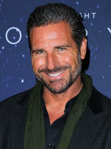 Ed Quinn Headshot