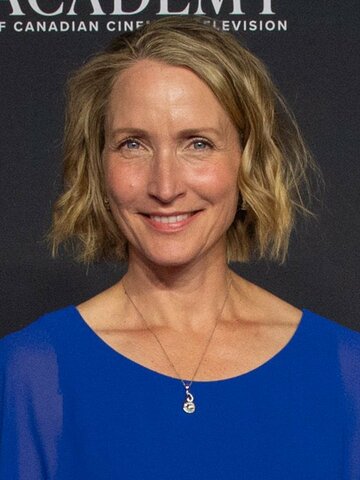 Michelle Nolden Headshot
