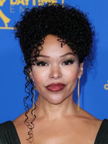 Brook Kerr Headshot