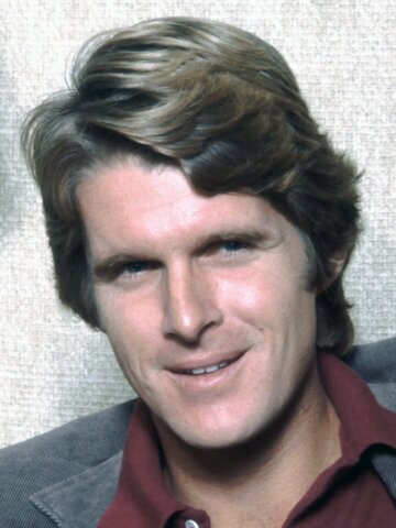 Dean Paul Martin Headshot