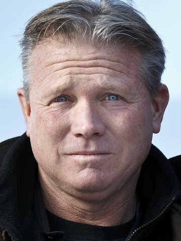 Tony Becker Headshot