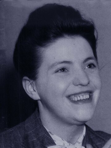 Madge Kennedy Headshot