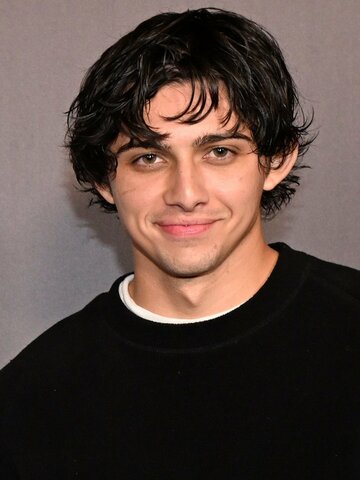 Felix Wolfe Headshot