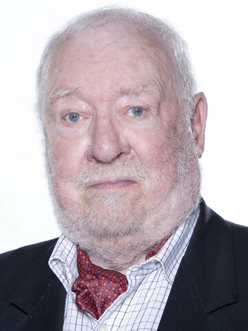 Freddie Jones Headshot
