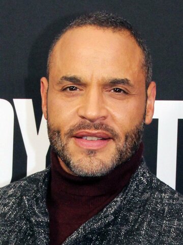 Daniel Sunjata Headshot