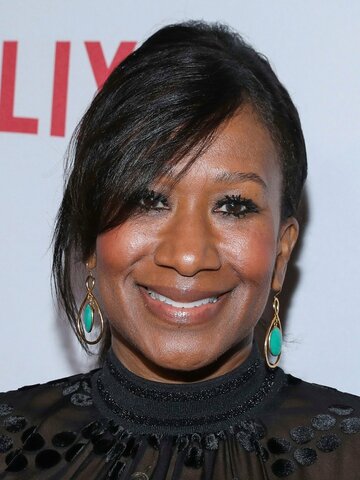 Nicole Avant Headshot
