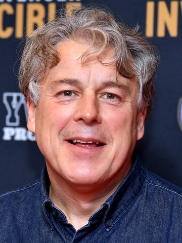 Alan Davies Headshot