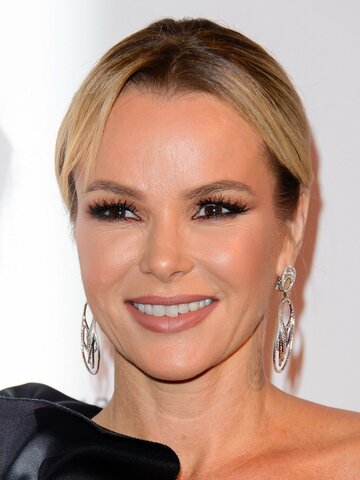 Amanda Holden Headshot