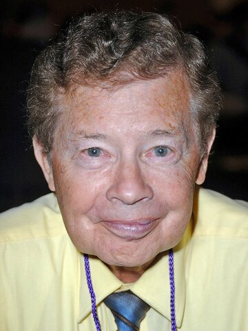 Lou Wagner Headshot
