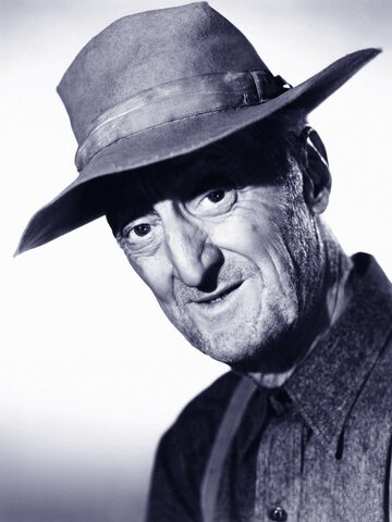 Burt Mustin Headshot