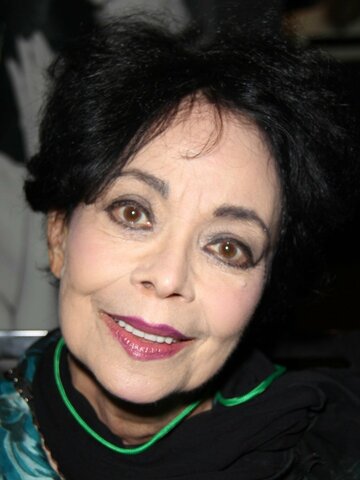 Arlene Martel Headshot