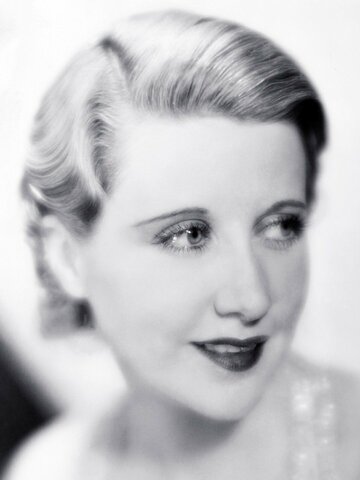 Genevieve Tobin Headshot