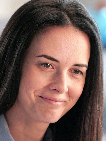 Christine Chatelain Headshot