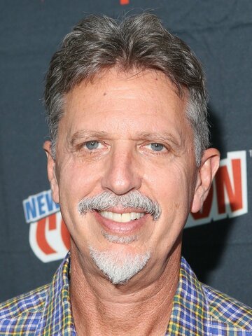Tim Kring Headshot