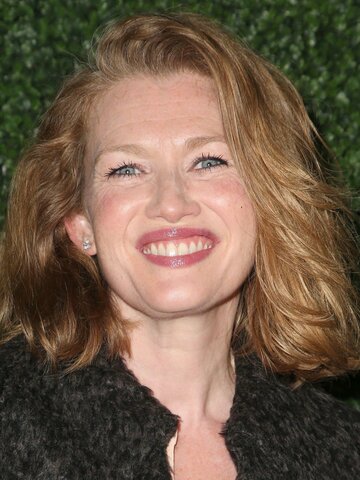 Mireille Enos Headshot