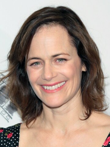 Sarah Clarke Headshot
