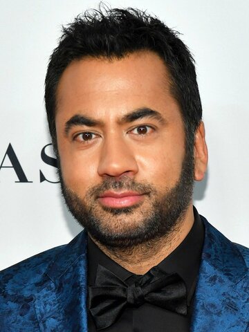 Kal Penn Headshot