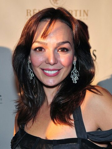 Elaine Del Valle Headshot