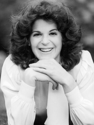 Gilda Radner Headshot