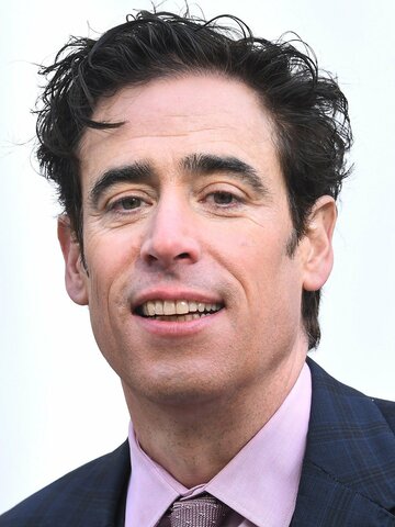 Stephen Mangan Headshot