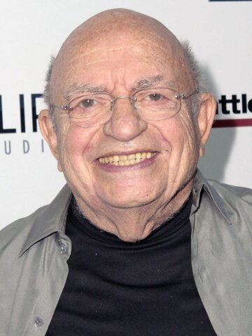 Lou Cutell Headshot