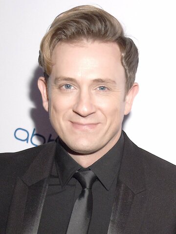 Tom Lenk Headshot