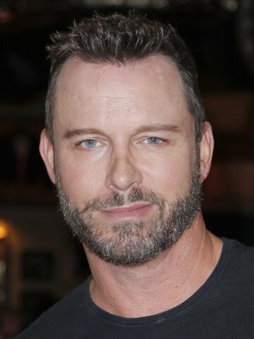 Eric Martsolf Headshot