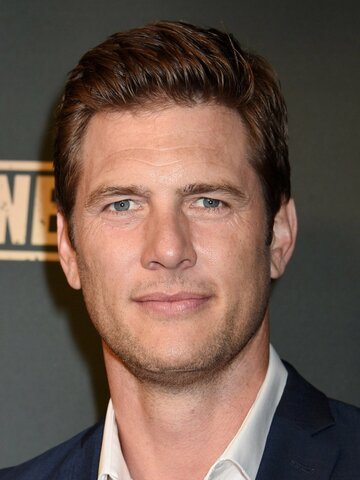 Ryan McPartlin Headshot