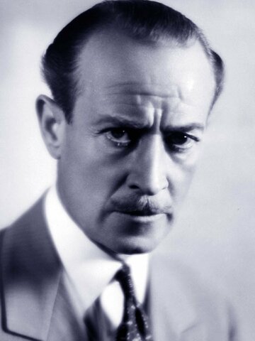 H.B. Warner Headshot