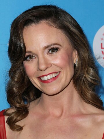 Rachel Boston Headshot