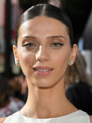 Angela Sarafyan Headshot