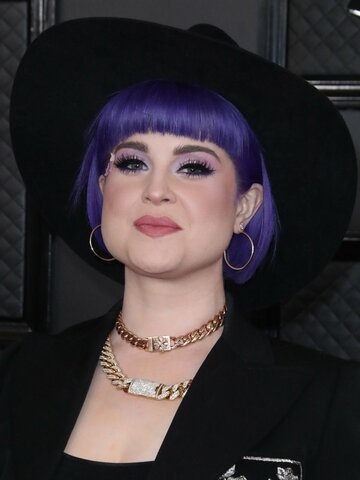 Kelly Osbourne Headshot