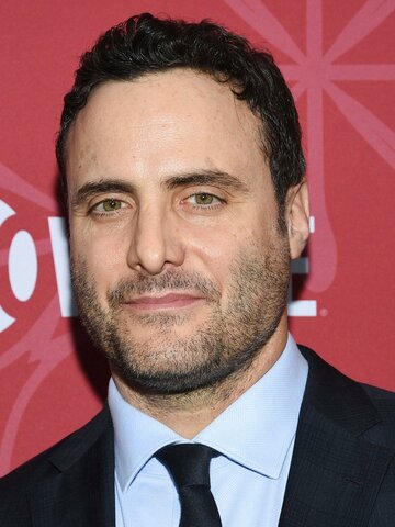 Dominic Fumusa Headshot