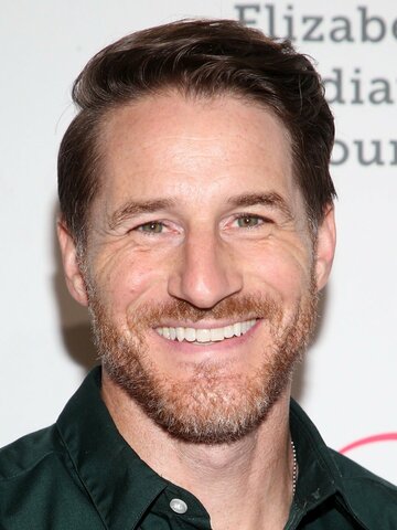 Sam Jaeger Headshot