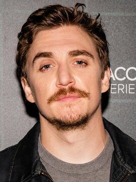 Kyle Gallner Headshot