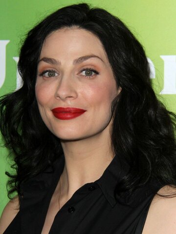 Joanne Kelly Headshot