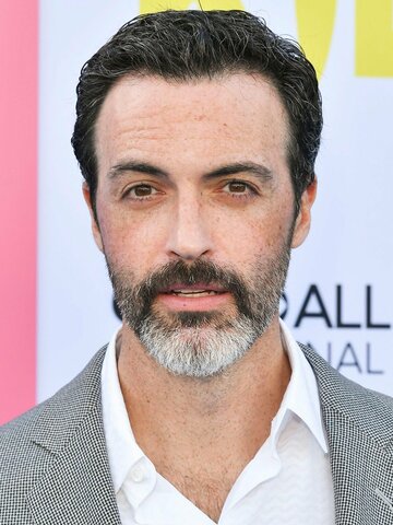 Reid Scott Headshot