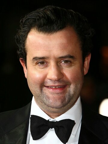 Daniel Mays Headshot