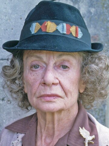 Sheila Burrell Headshot