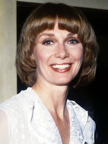 Inga Swenson Headshot